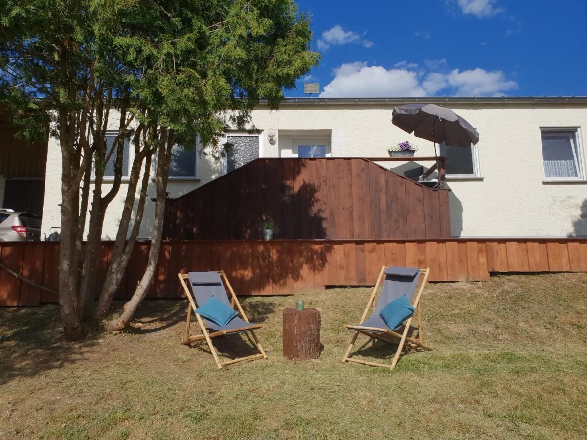 Moderne Ferienwohnung Black Beauty Auf Idyllischem Reiterhof Naehe Burg Eltz Münstermaifeld エクステリア 写真