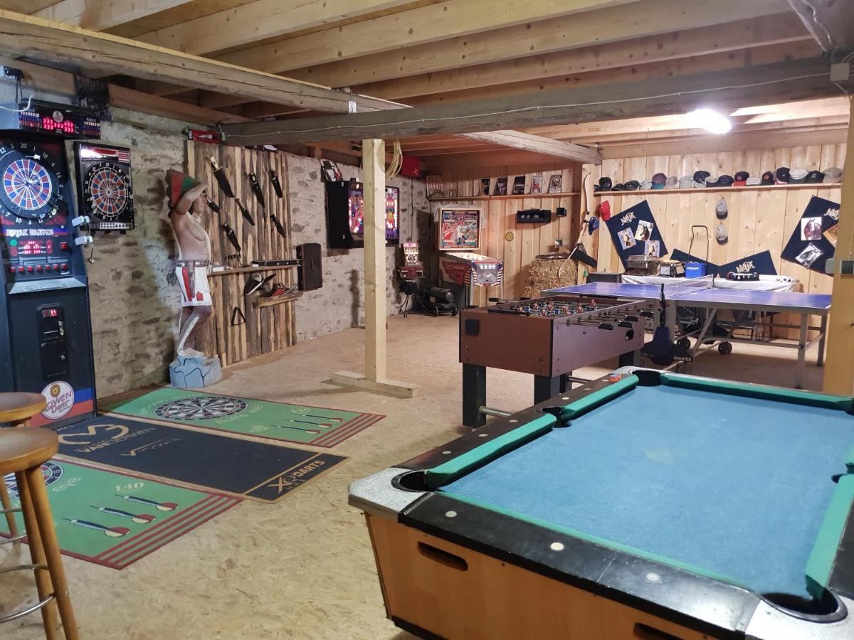 Moderne Ferienwohnung Black Beauty Auf Idyllischem Reiterhof Naehe Burg Eltz Münstermaifeld エクステリア 写真